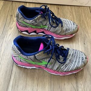 Mizuno Wave Paradox Women’s Size 10